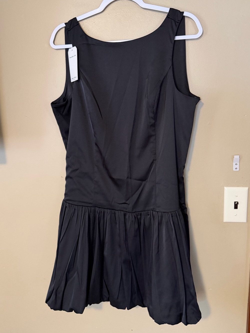 Abercrombie & Fitch Black Sleeveless Drop-Waist Bubble Hem Satin Dress NEW